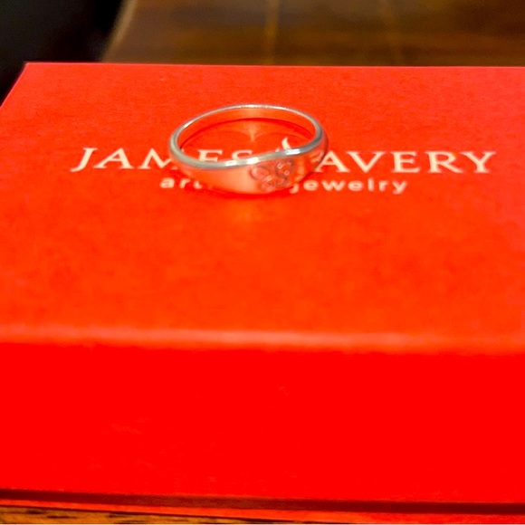 James Avery Butterfly Signet Band Ring - Picture 1 of 4